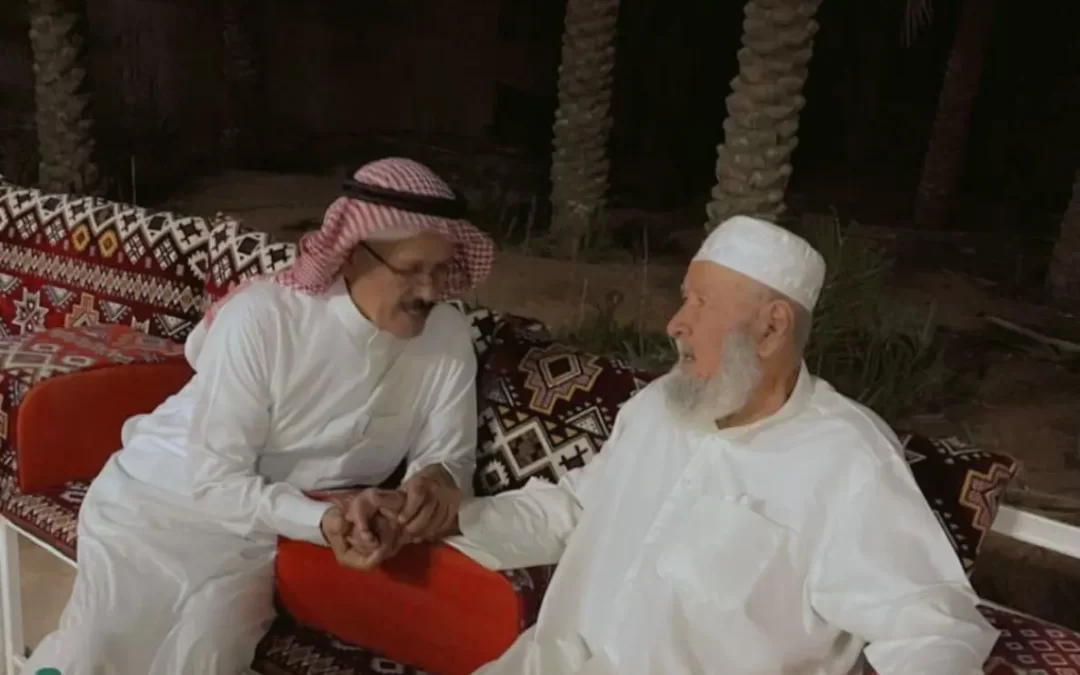 جمعية واحة الوفاء لمساندة كبار السن بعنيرة في زيارة معايدة لمجلس العم محمد العبدالله الخضر